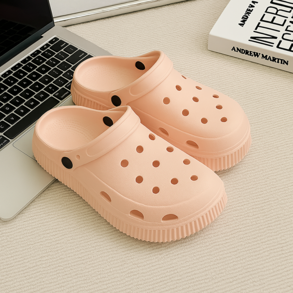 Unisex Adult Pink Clogs – Lightweight Waterproof Slip-On Garden Shoes for Men & Women, Breathable EVA Slippers with Strap for Indoor & Outdoor Use